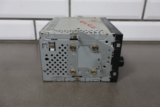 1995 - 1999 Toyota Land Cruiser AM - FM - CD - Cassette Radio 8612033051 OEM *See Notes*