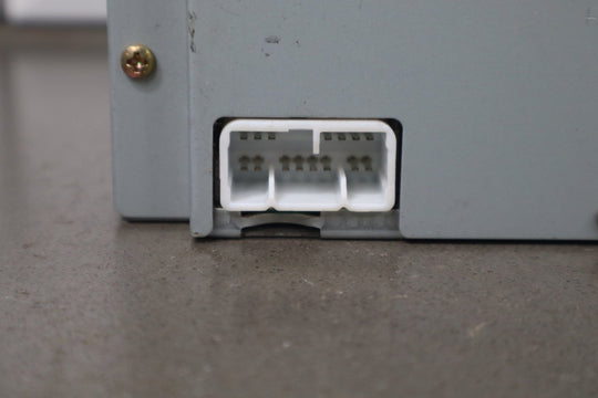 1995 - 1999 Toyota Land Cruiser AM - FM - CD - Cassette Radio 8612033051 OEM *See Notes*