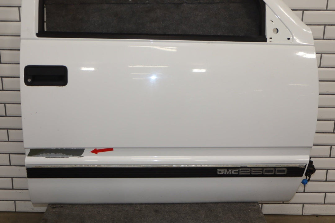 1995 - 2000 GMC Suburban Right Front Door Olympic White 50 12387770