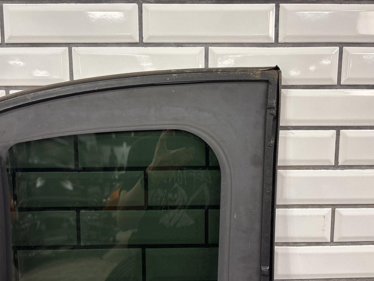 1995-2002 Chevrolet Camaro Right T-Top Roof Glass 10313014 OEM