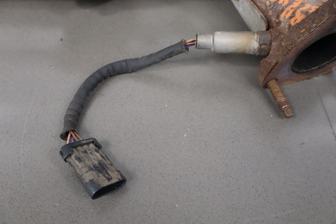 1995 Camaro Firebird 5.7L V8 Auto Trans CA Emissions Exhause Manifolds