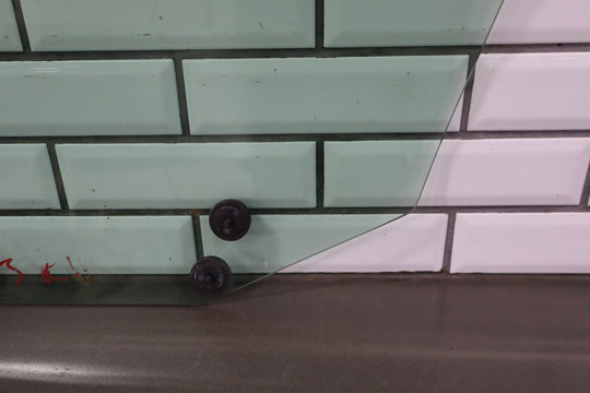 1995 Chevrolet Corvette Base Right Front Door Window