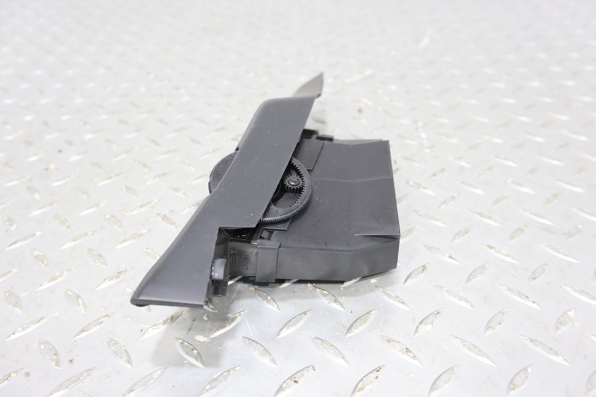 1995 Chevrolet Corvette- Dash Vent