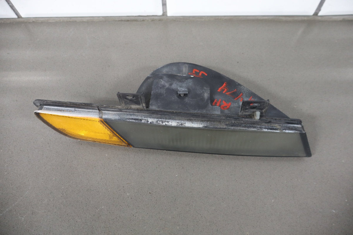 1995 Chevrolet Corvette Right Front Lamp 05975794 OEM