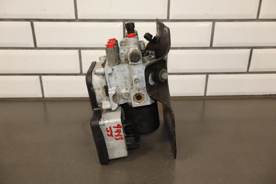 1995 Chevrolet Suburban 2500 ABS Brake Unit OEM