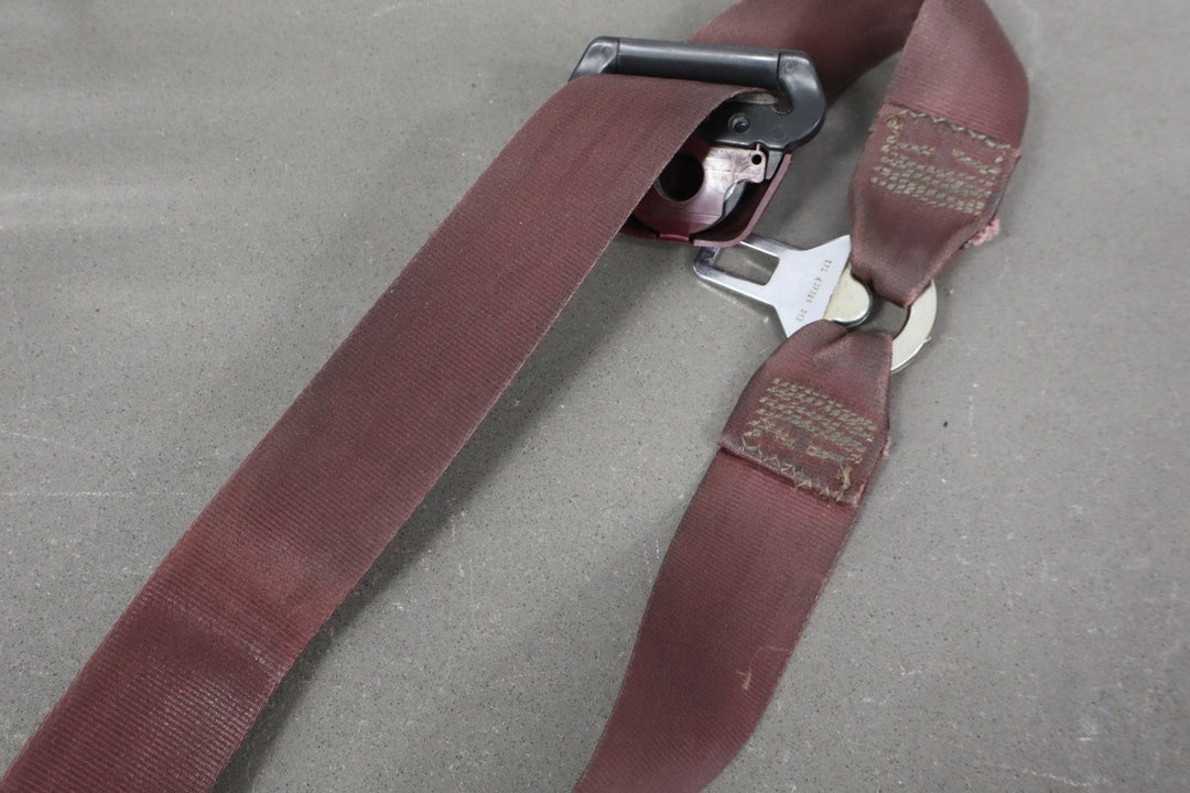 1995 Chevrolet Suburban 2500 Left Front Seat Belt 79d