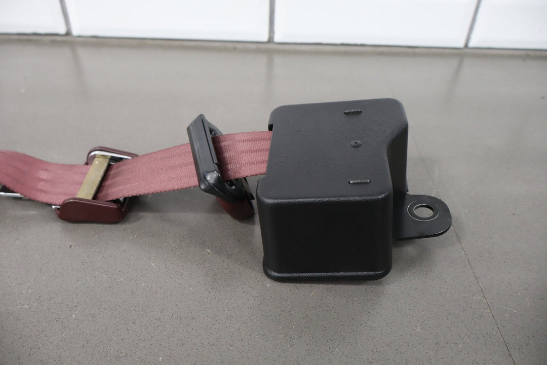 1995 Chevrolet Suburban 2500 Left Rear Seat Belt 79d