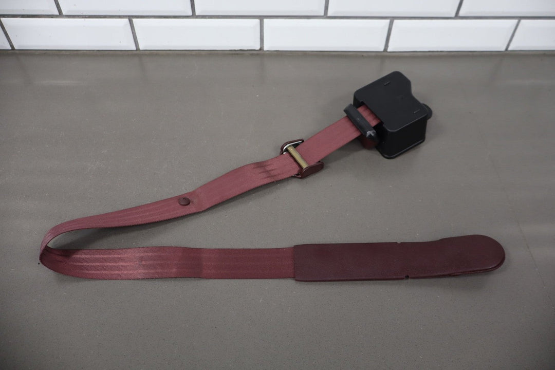 1995 Chevrolet Suburban 2500 Left Rear Seat Belt 79d
