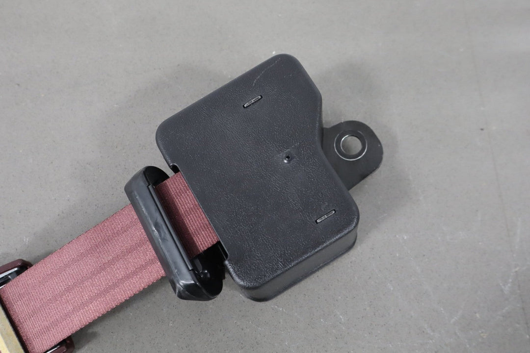1995 Chevrolet Suburban 2500 Left Rear Seat Belt 79d