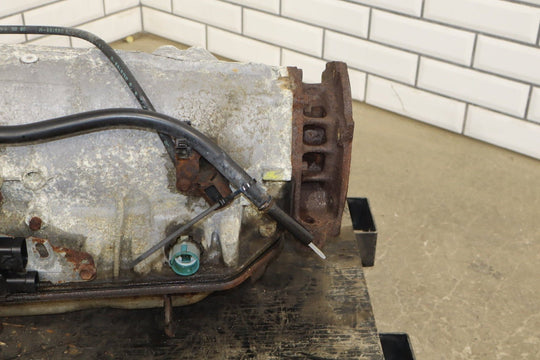 1995 Chevrolet Suburban 4WD 7.4 L Automatic Transmission MT1