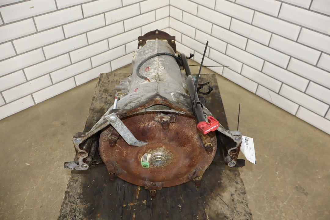 1995 Chevrolet Suburban 4WD 7.4 L Automatic Transmission MT1