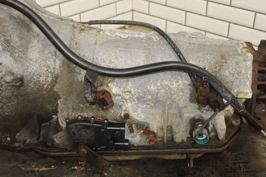 1995 Chevrolet Suburban 4WD 7.4 L Automatic Transmission MT1