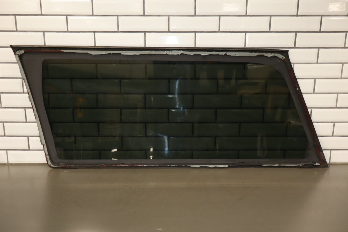 1995 Chevrolet Suburban Right Quarter Window 15676044 OEM