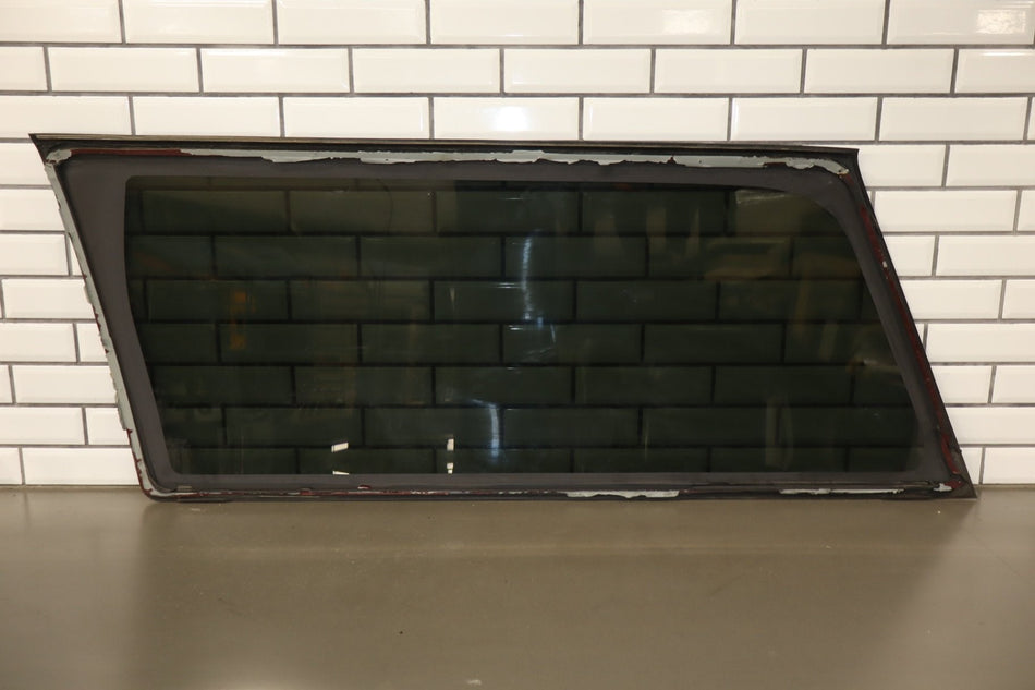 1995 Chevrolet Suburban Right Quarter Window 15676044 OEM