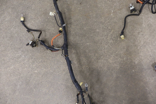 1995 Ford F - 150 5L Gasoline Engine Fuse Box