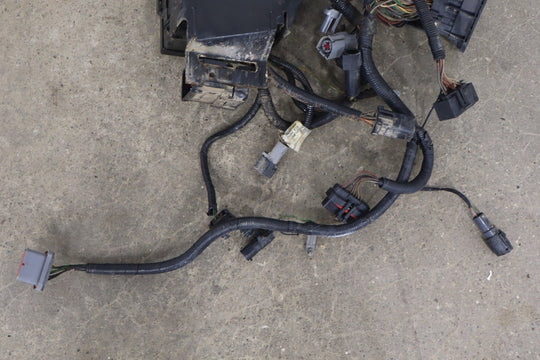 1995 Ford F - 150 5L Gasoline Engine Fuse Box