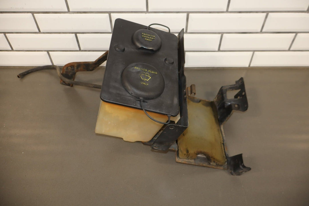 1995 Ford F - 150 OBS 5.0L V8 Coolant / Washer Bottle Reservoir OEM