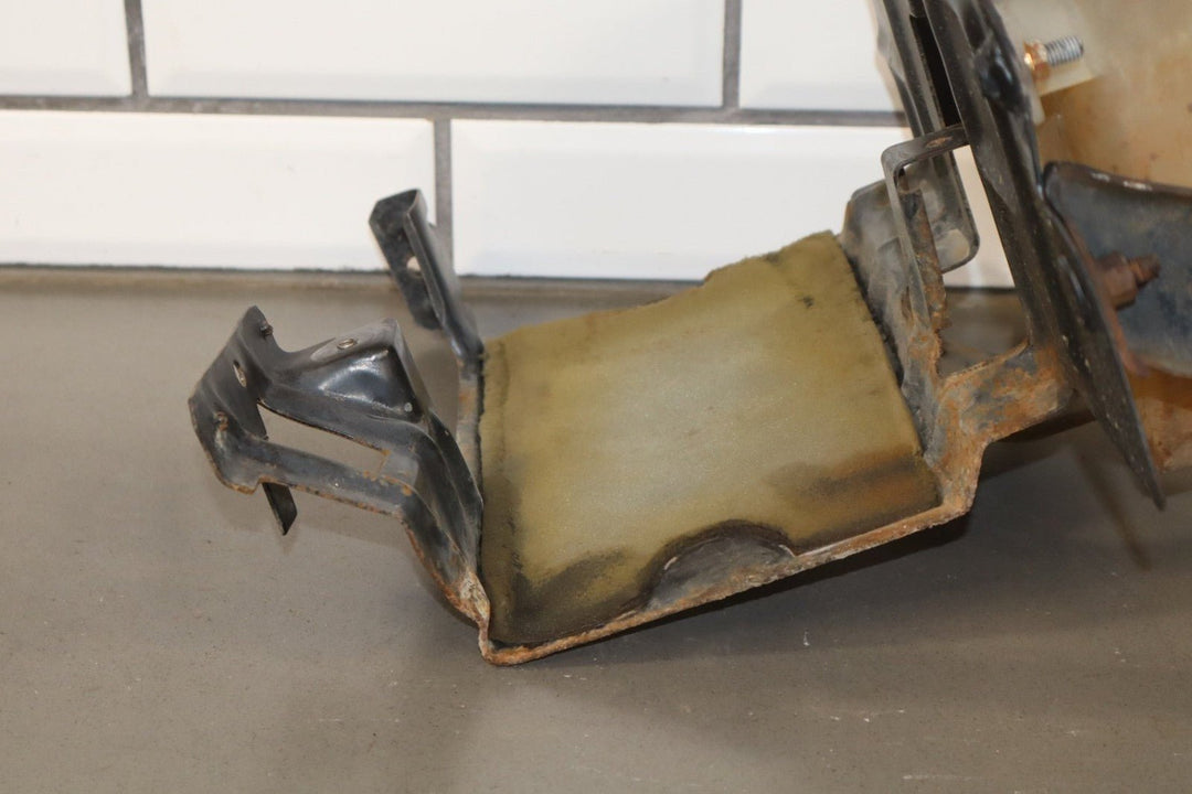 1995 Ford F - 150 OBS 5.0L V8 Coolant / Washer Bottle Reservoir OEM