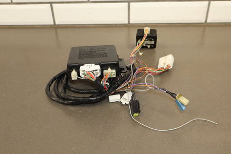 1996-1997 Lexus LX450 J80 - Chassis Computer