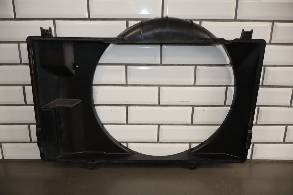 1996-1997 Lexus LX450 J80 - Fan Shroud