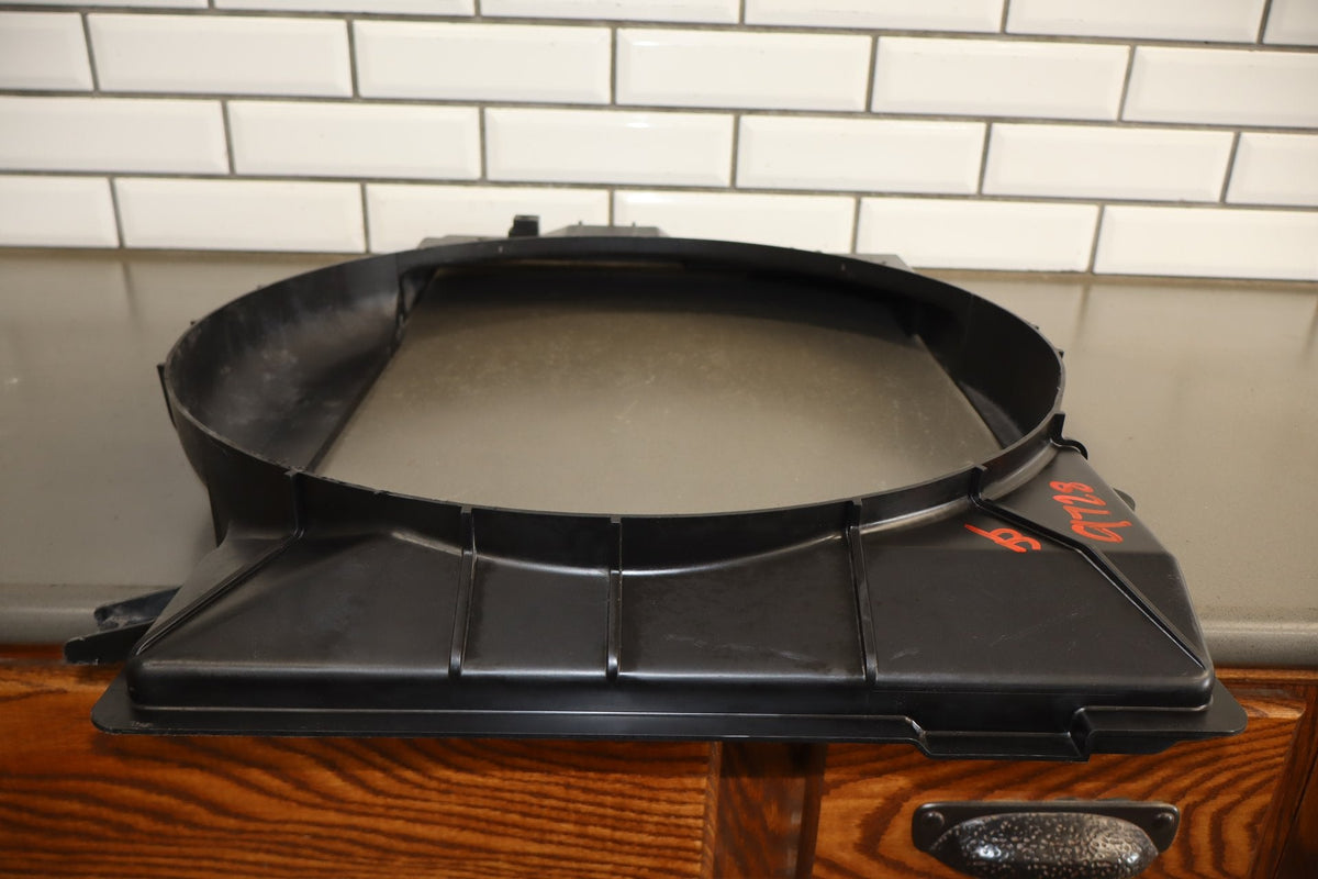 1996-1997 Lexus LX450 J80 - Fan Shroud