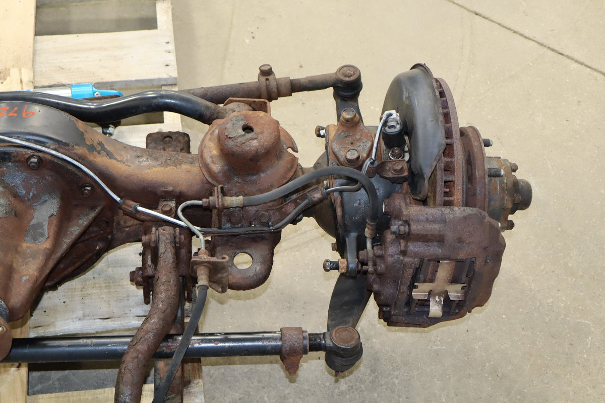 1996-1997 Lexus LX450, Land Cruiser Front Solid Axle Assembly OEM | Non Locking