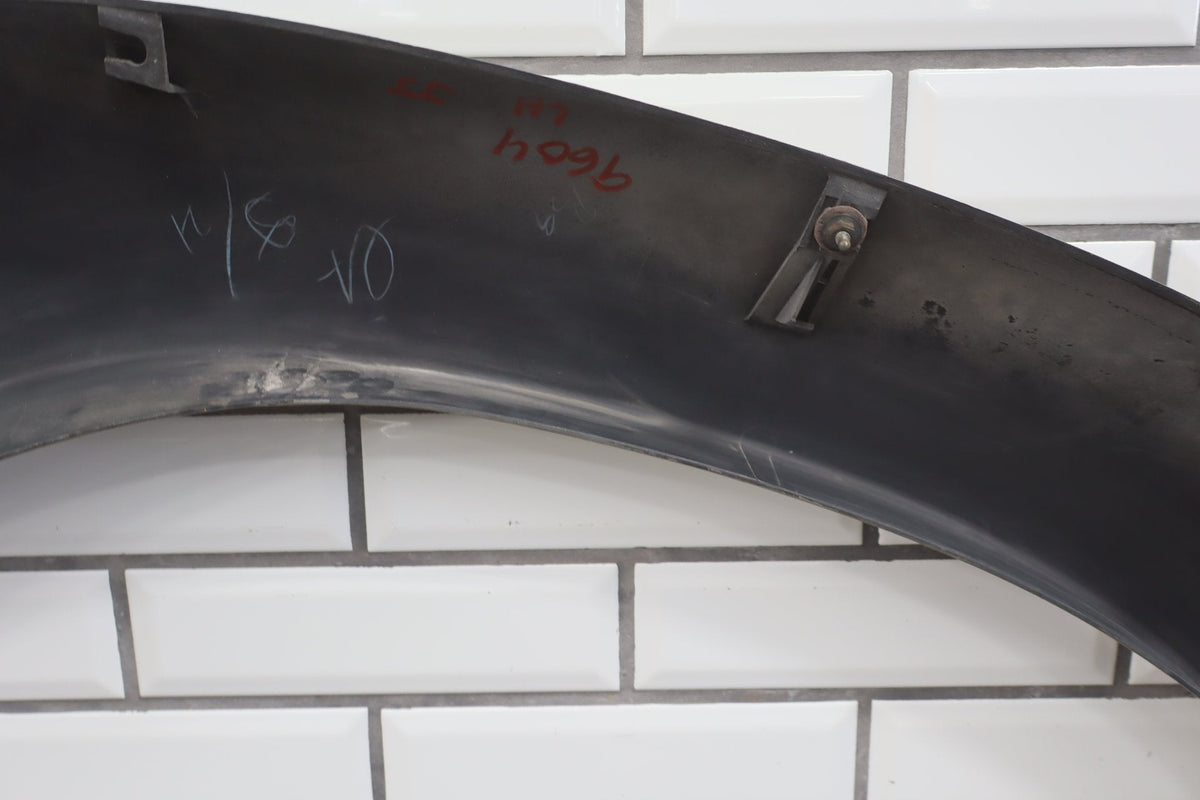 1996-1997 Lexus LX450 Left Fender Molding Desert Dune Pearl
