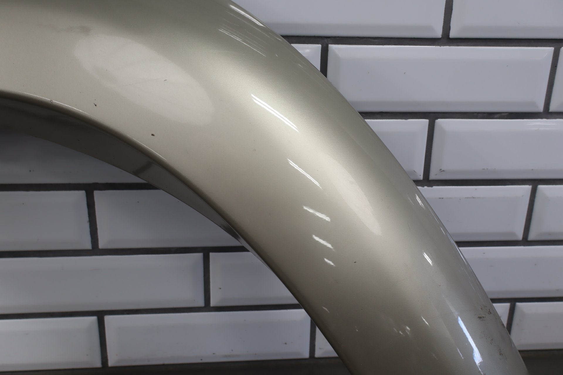 1996-1997 Lexus LX450 Left Fender Molding Desert Dune Pearl