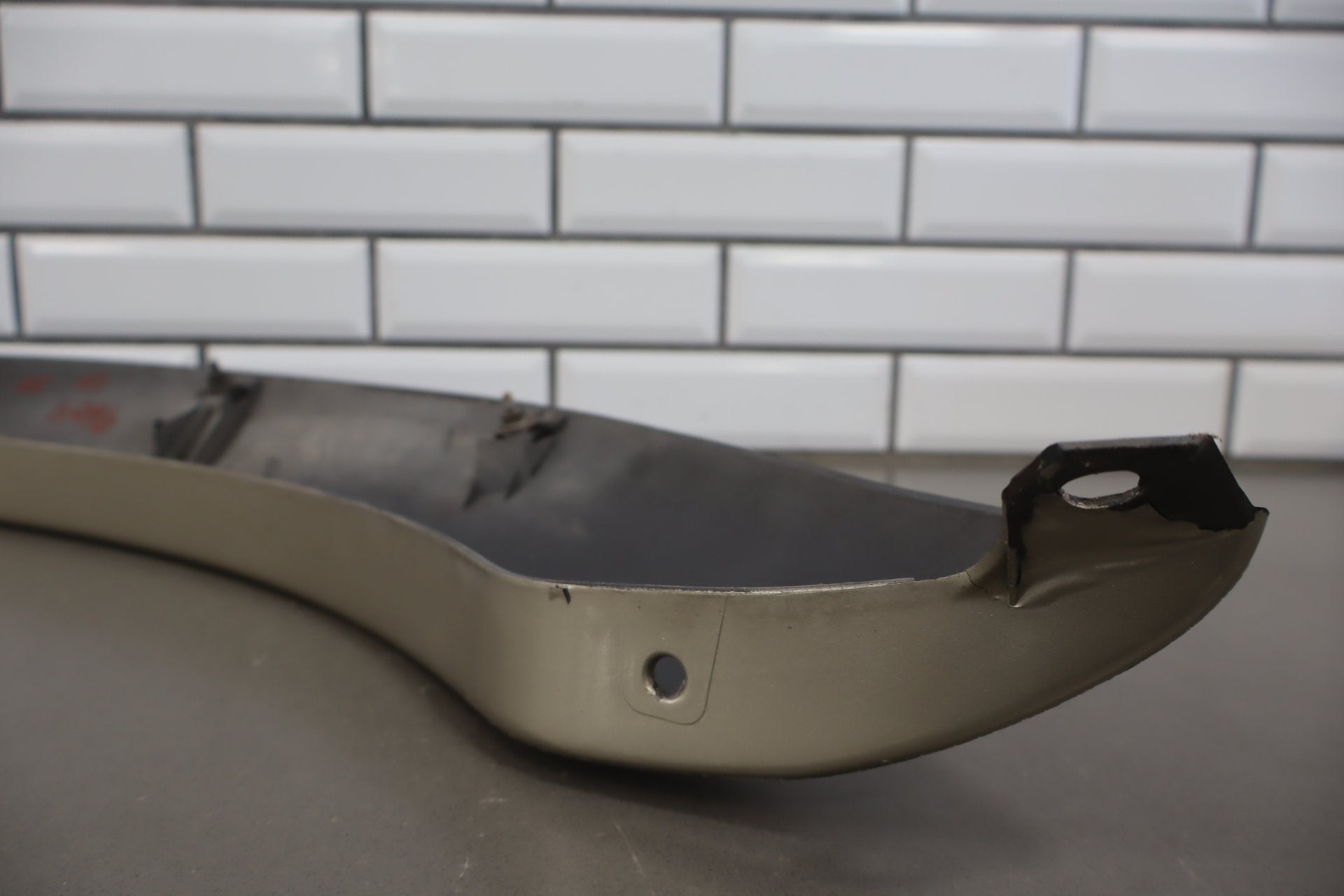 1996-1997 Lexus LX450 Left Fender Molding Desert Dune Pearl