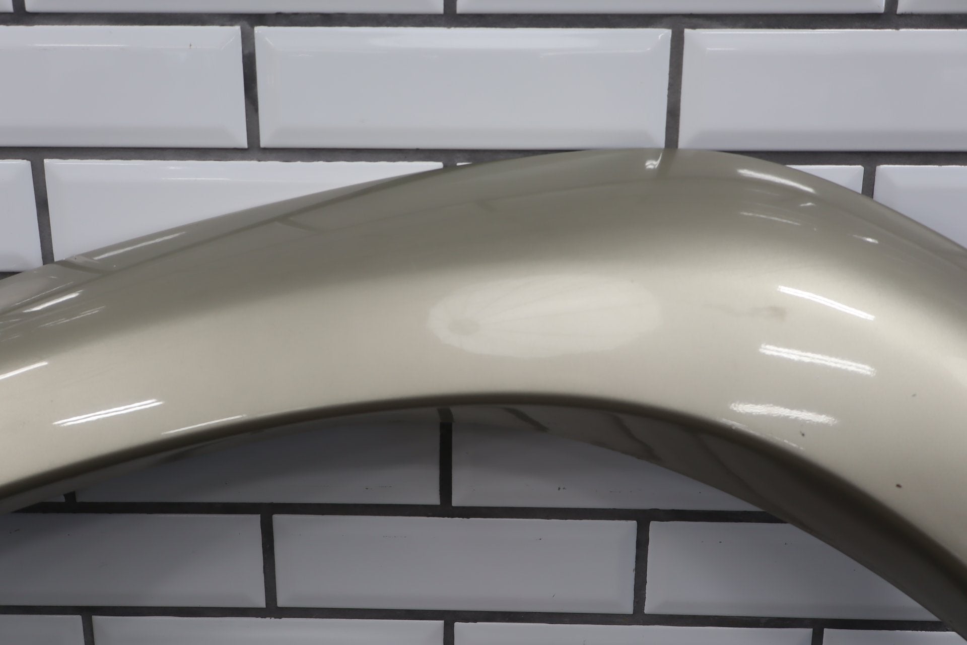 1996-1997 Lexus LX450 Left Fender Molding Desert Dune Pearl