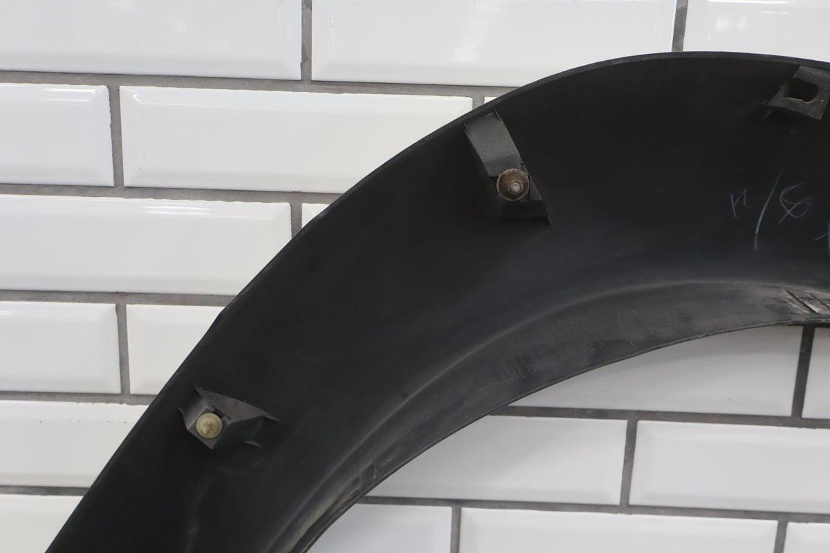 1996-1997 Lexus LX450 Left Fender Molding Desert Dune Pearl