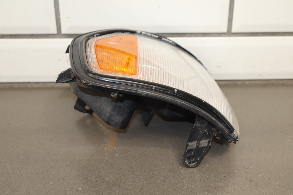 1996-1997 Lexus LX450 Left Front Lamp 8161060110 OEM