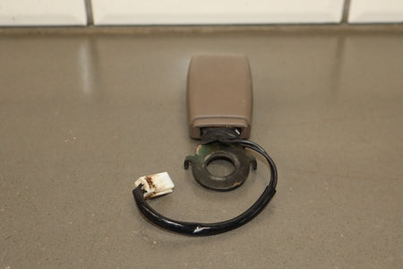 1996-1997 Lexus LX450 Left Front Seat Belt Buckle