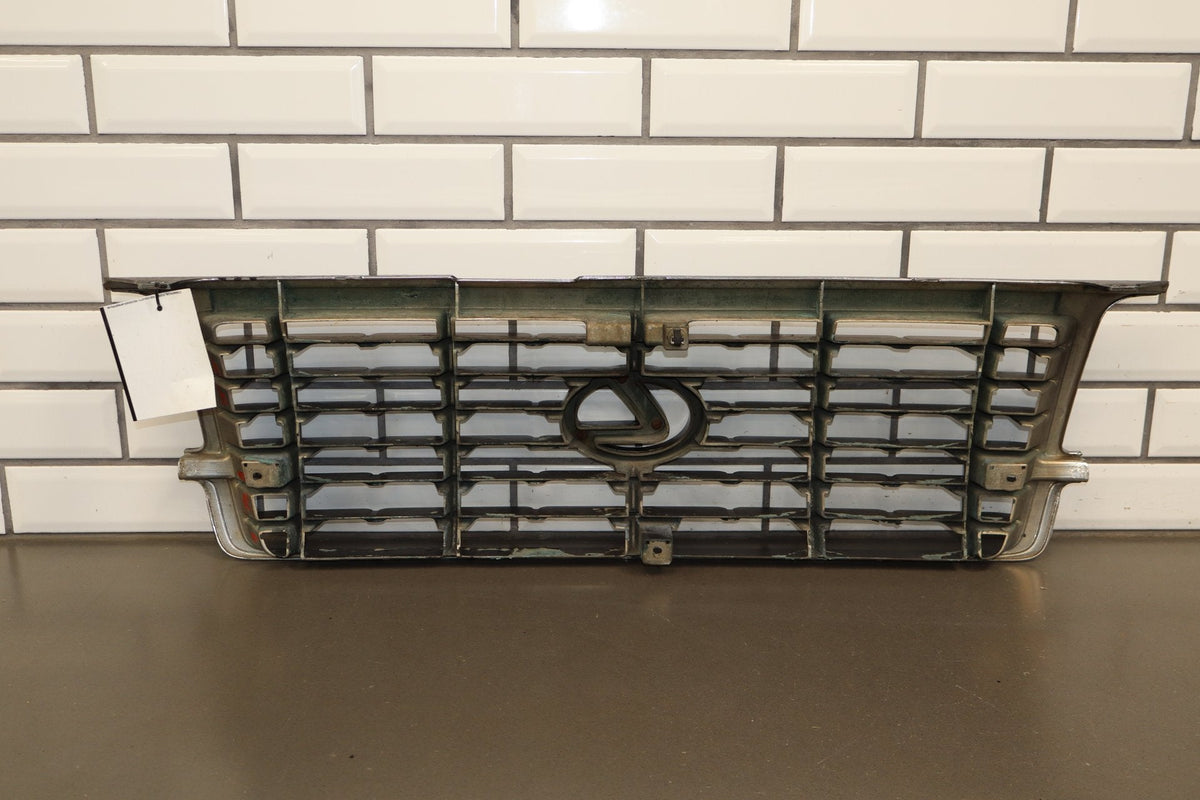 1996-1997 Lexus LX450 Radiator Grille