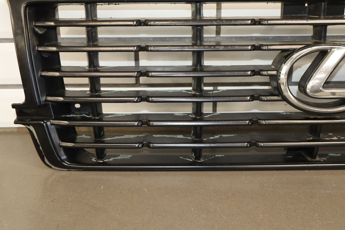 1996-1997 Lexus LX450 Radiator Grille