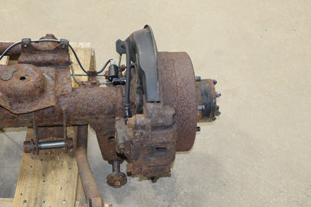 1996-1997 Lexus LX450 Rear Axle Assembly 4211060961 OEM