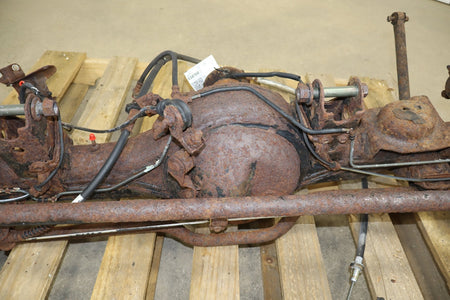 1996-1997 Lexus LX450 Rear Axle Assembly 4211060961 OEM