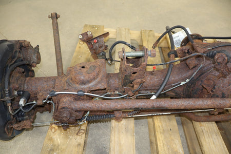 1996-1997 Lexus LX450 Rear Axle Assembly 4211060961 OEM