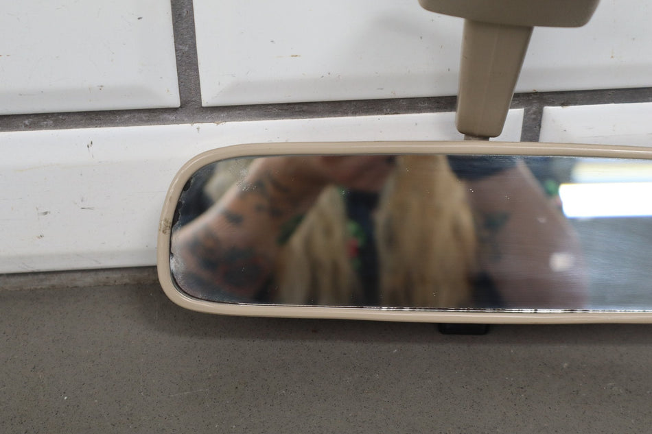 1996-1997 Lexus LX450 Rear View Mirror