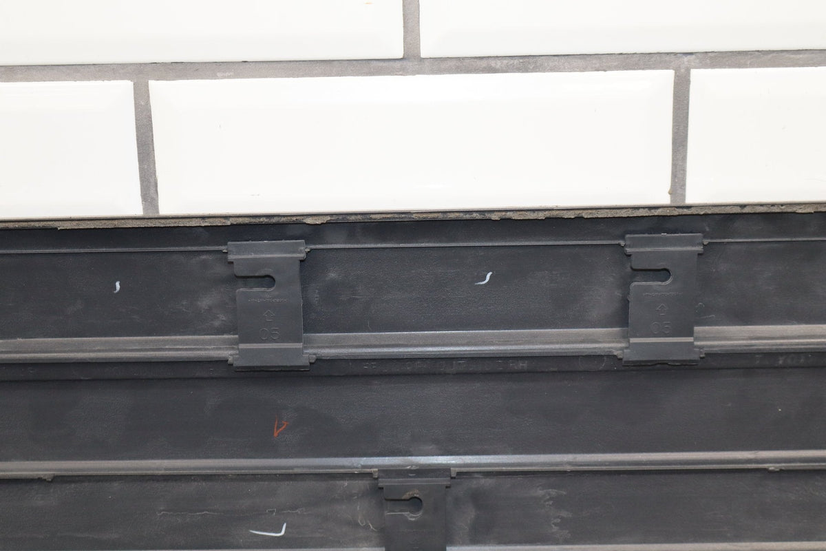 1996-1997 Lexus LX450 Right Front Door Molding OEM