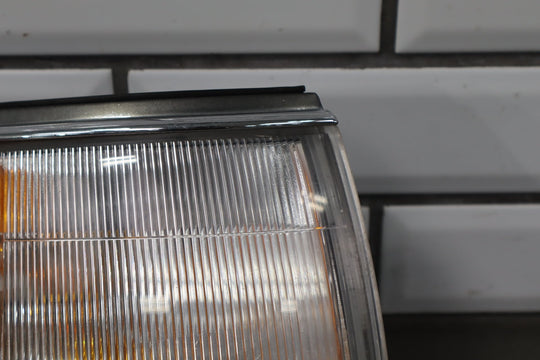 1996 - 1997 Lexus LX450 Right Front Lamp 8161060200 OEM
