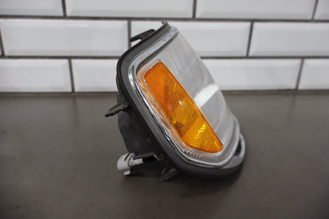 1996 - 1997 Lexus LX450 Right Front Lamp 8161060200 OEM