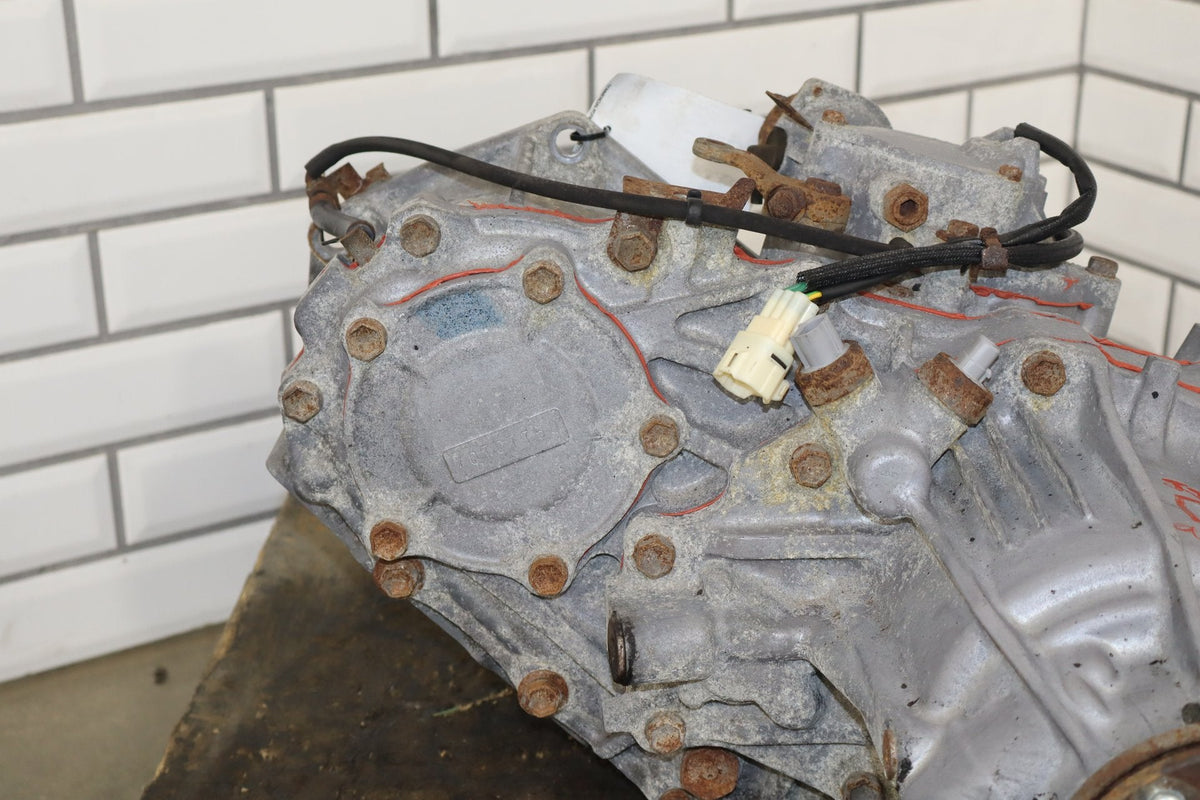 1996-1997 Lexus LX450 Transfer Case 3613060790 OEM