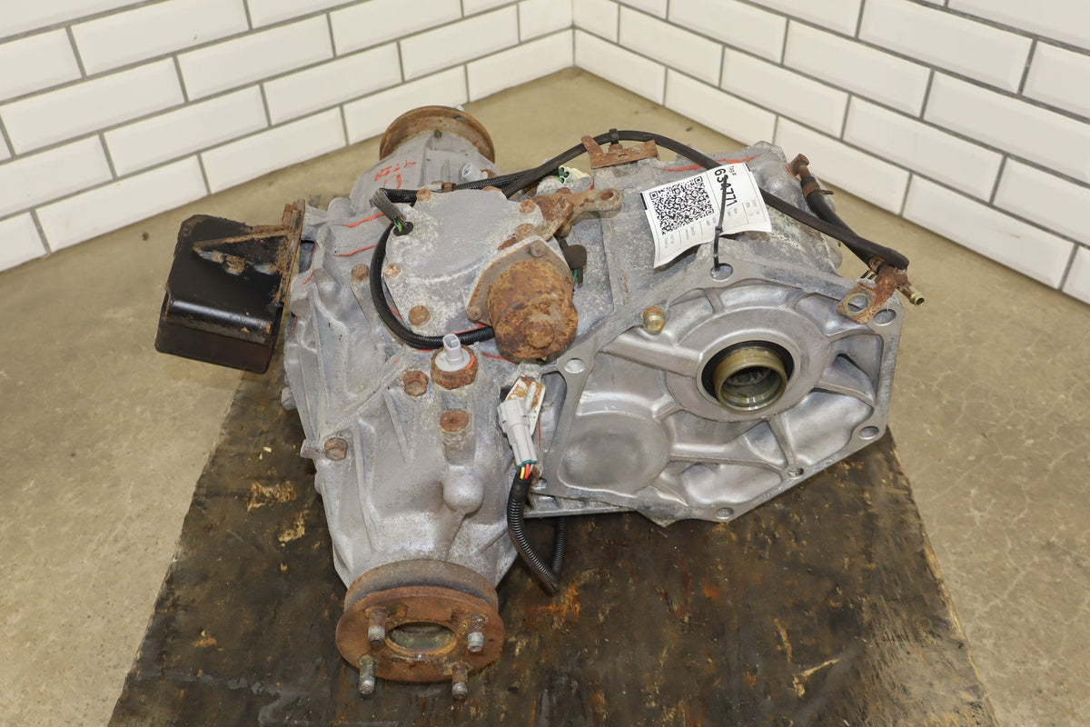 1996-1997 Lexus LX450 Transfer Case 3613060790 OEM
