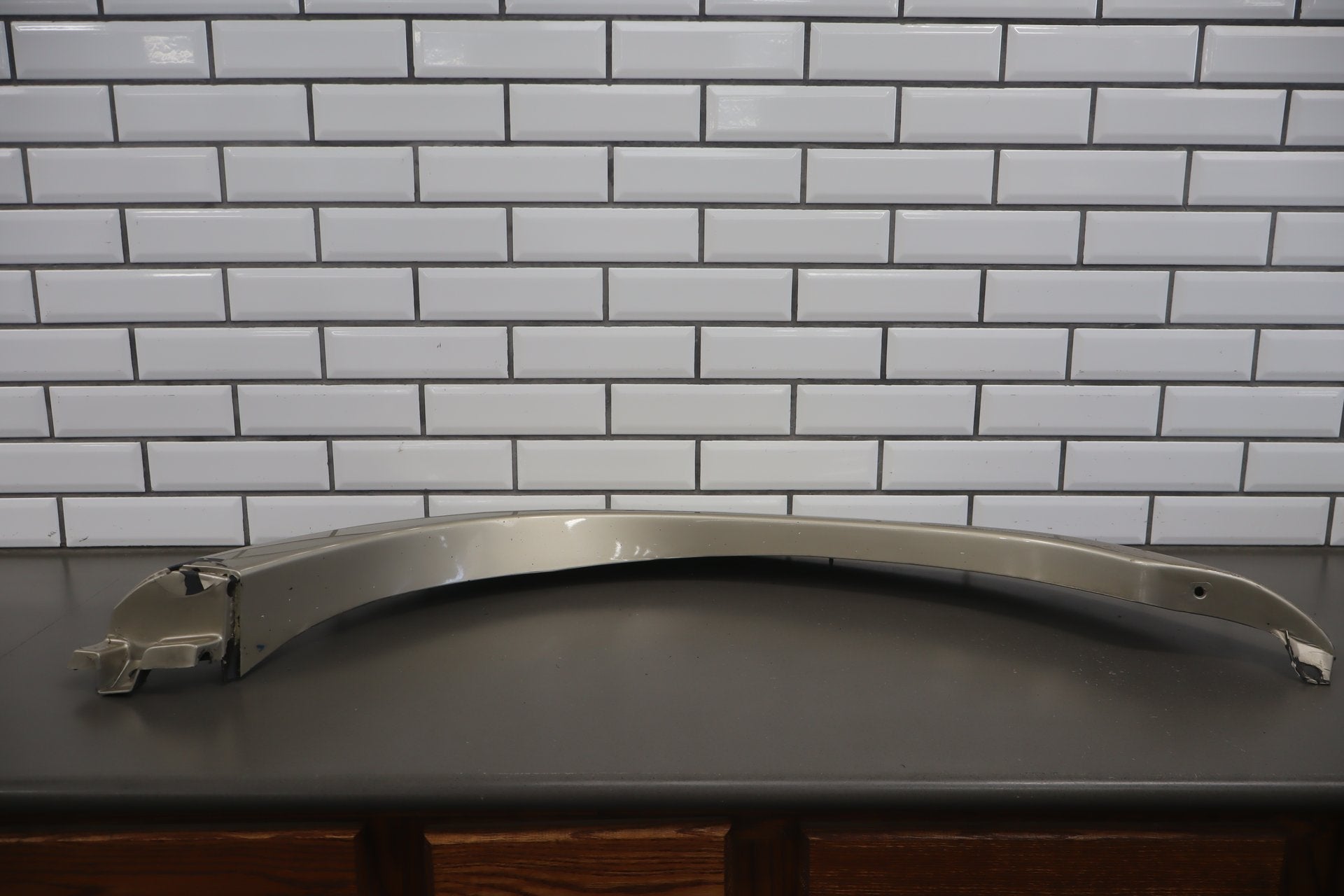 1996-1997 Toyota Land Cruiser Right Fender Molding