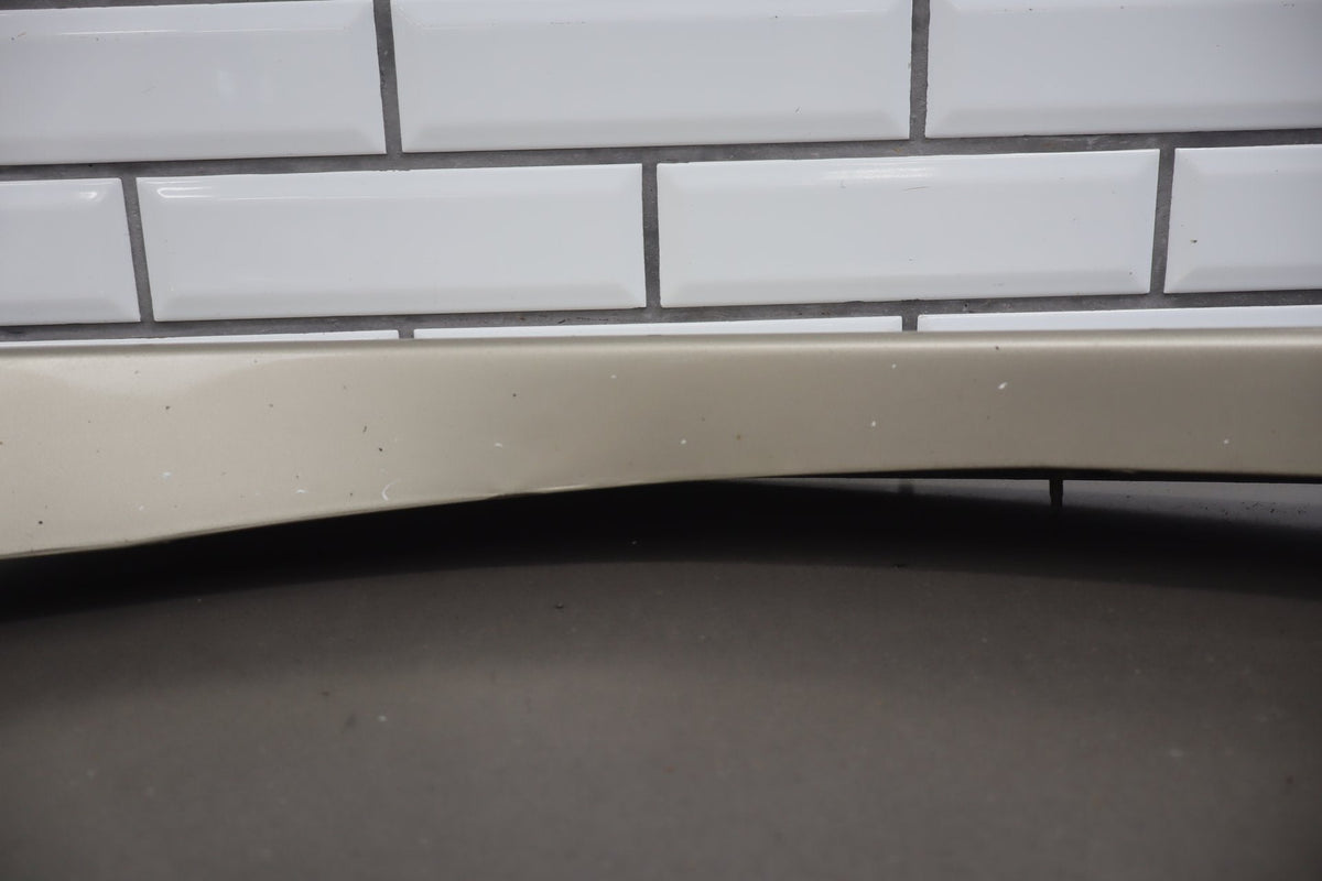1996-1997 Toyota Land Cruiser Right Fender Molding
