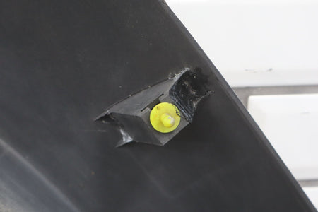 1996-1997 Toyota Land Cruiser Right Fender Molding