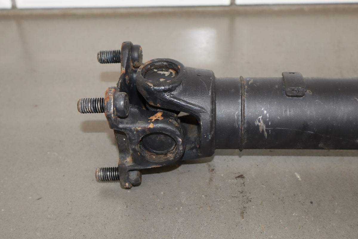 1996-1998 BMW Z3 1.9i Manual Transmission Rear Drive Shaft