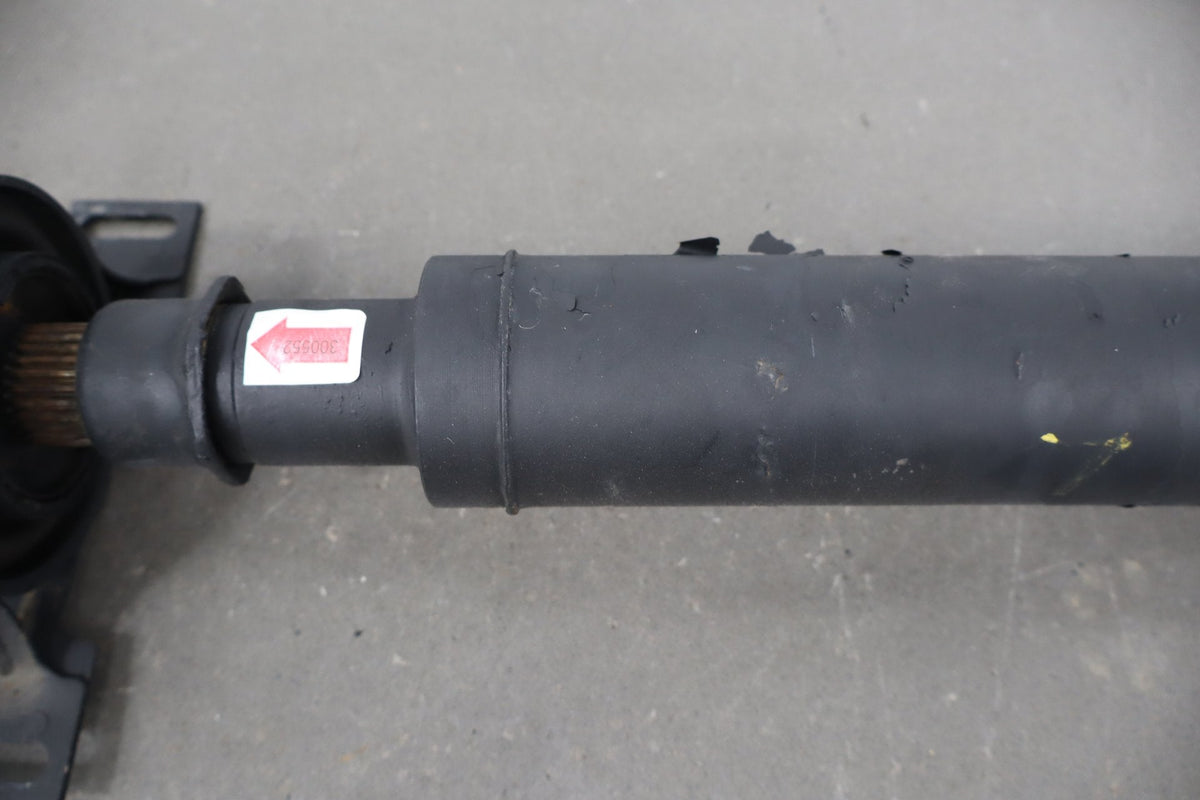 1996-1998 BMW Z3 1.9i Manual Transmission Rear Drive Shaft