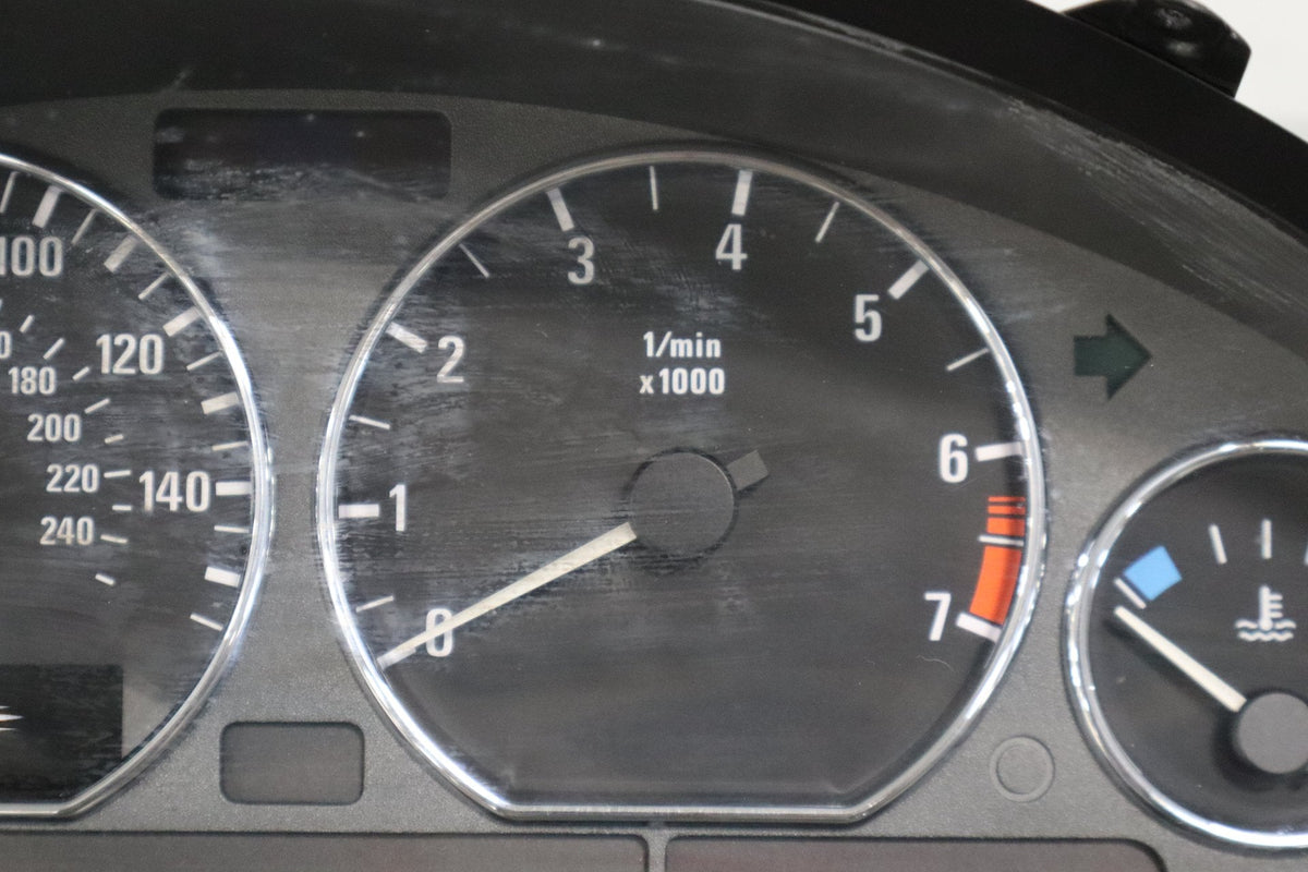 1996-1998 BMW Z3 1.9i Manual Transmission Speedometer 121984 Miles